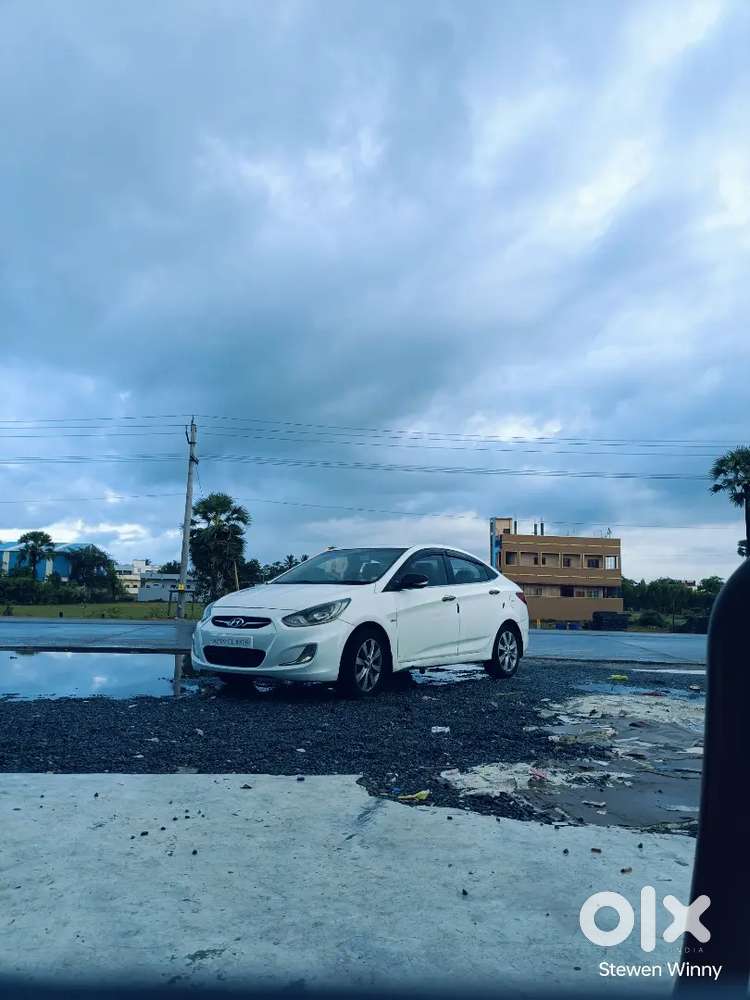 Hyundai Verna Sx Crdi 2012