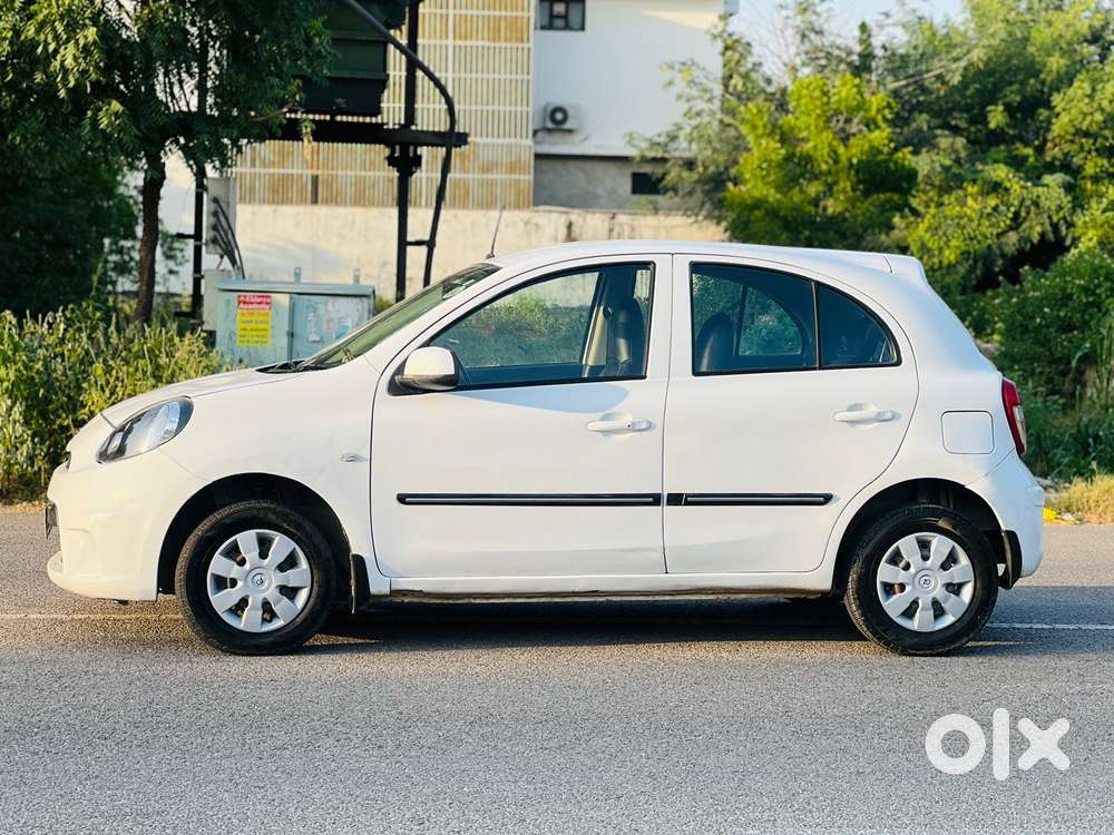 Nissan Micra Cvt Xv, 2015, Petrol