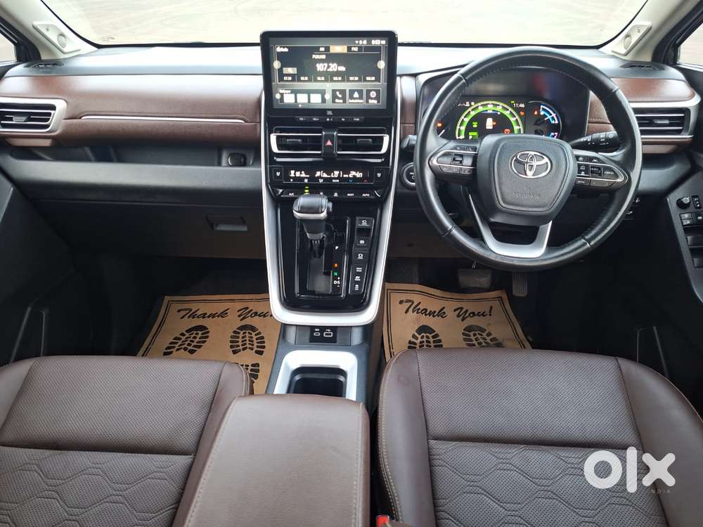 Toyota Innova Hycross 2.0 Zx (o) Hybrid 7 Str, 2023, Petrol