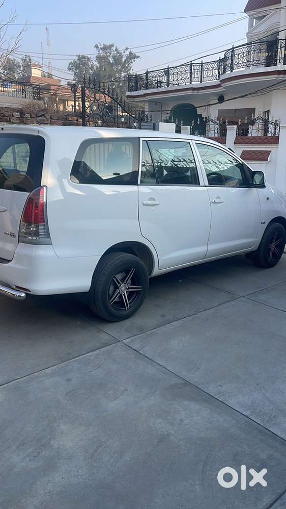Toyota Innova 2010 Diesel 119000 Km Driven