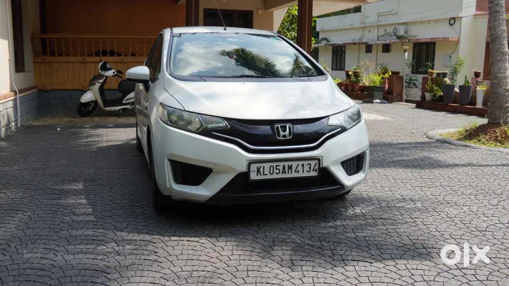 Honda Jazz 2015 Petrol Well Maintained