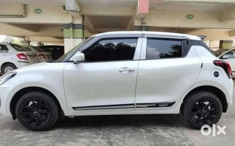 Maruti Suzuki Swift 2021 Petrol 75000 Km Driven