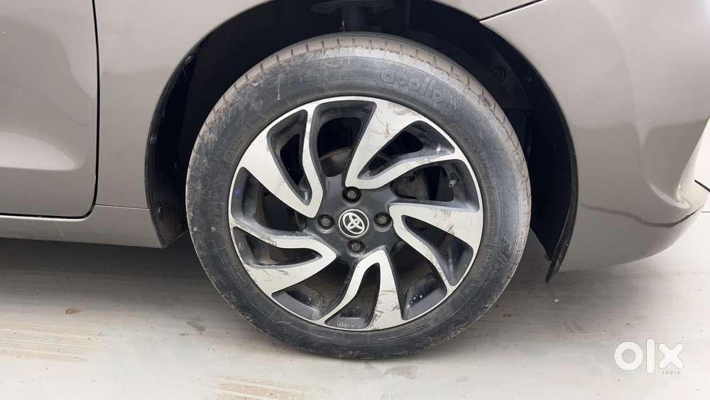 Toyota Glanza V Cvt, 2019, Petrol