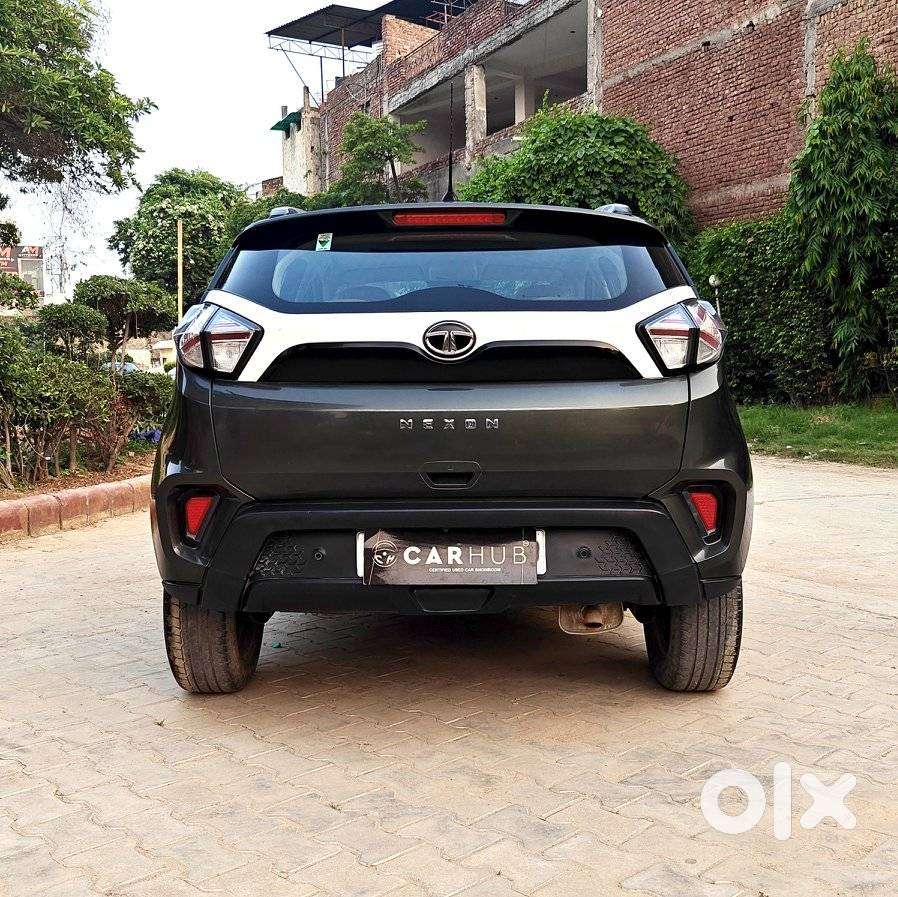 Tata Nexon 1.2 Revotron Xma Amt (s), 2020, Petrol