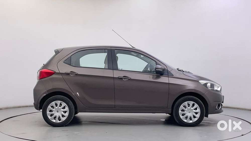 Tata Tiago Xza, 2018, Petrol