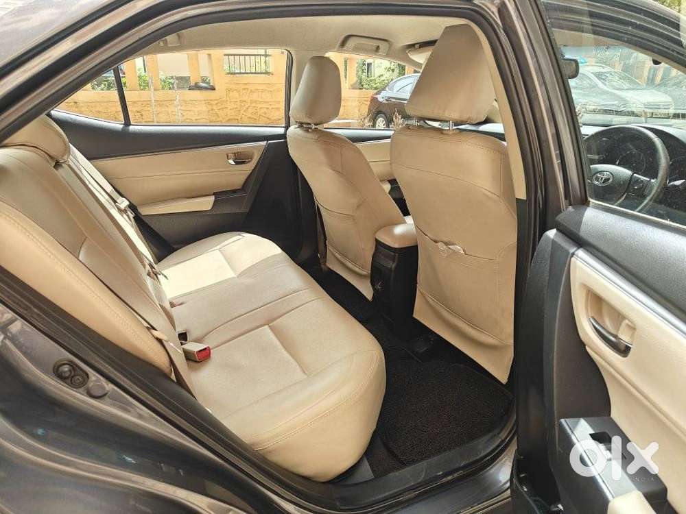 Toyota Corolla Altis 1.8 G Cvt, 2016, Petrol