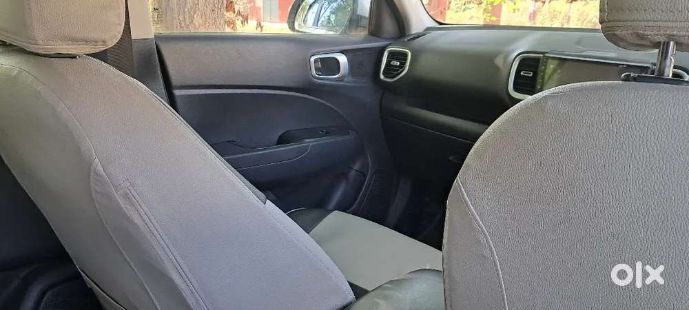 Hyundai Venue 2021 Petrol Well Maintained