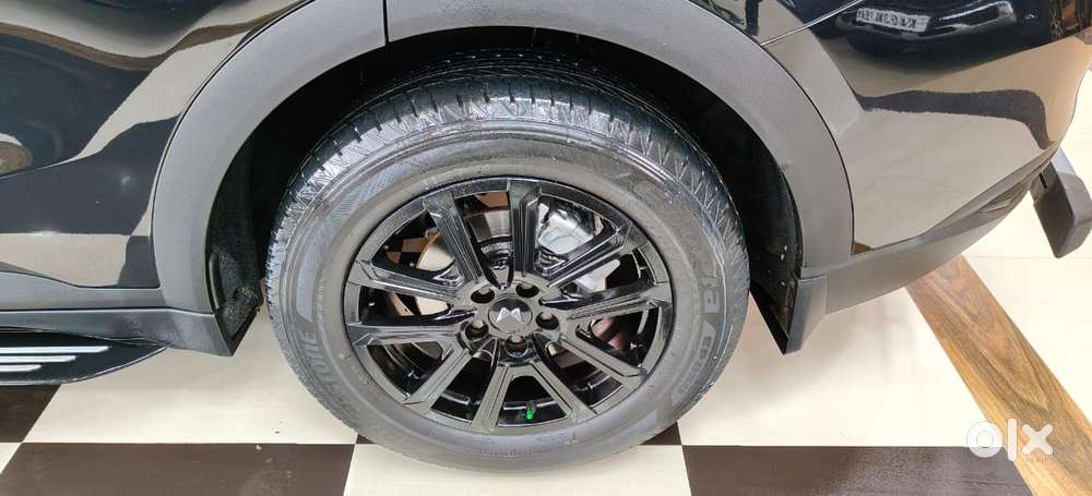 Mahindra Xuv700 2.0 Ax 7 Petrol At Luxury Pack Str, 2024, Petrol