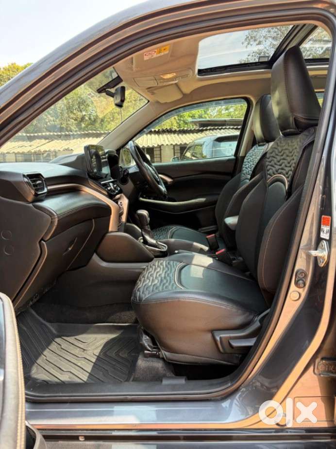 Maruti Suzuki Grand Vitara 1.5 Zeta Plus Intelligent Hybrid Ecvt, 20..