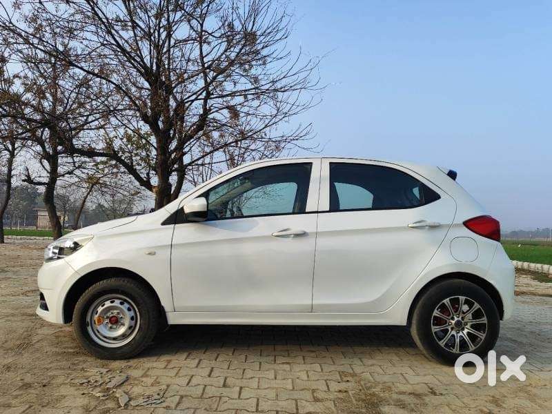 Tata Tiago 1.2 Revotron Xt Option, 2019