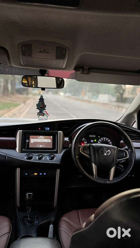 Toyota Innova Crysta 2017