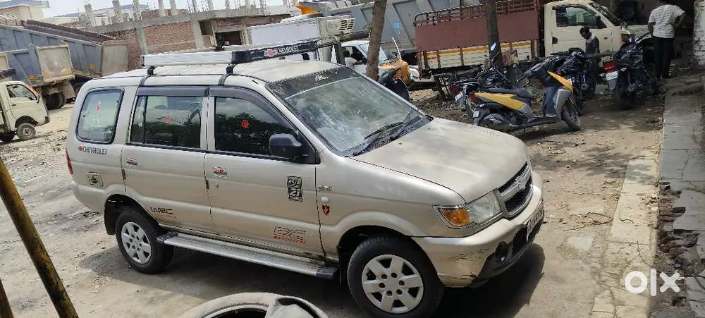 Chevrolet Tavera Neo 2012
