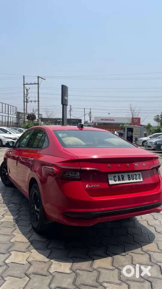 Skoda Slavia Ambition 1.0l Tsi Mt, 2023, Petrol