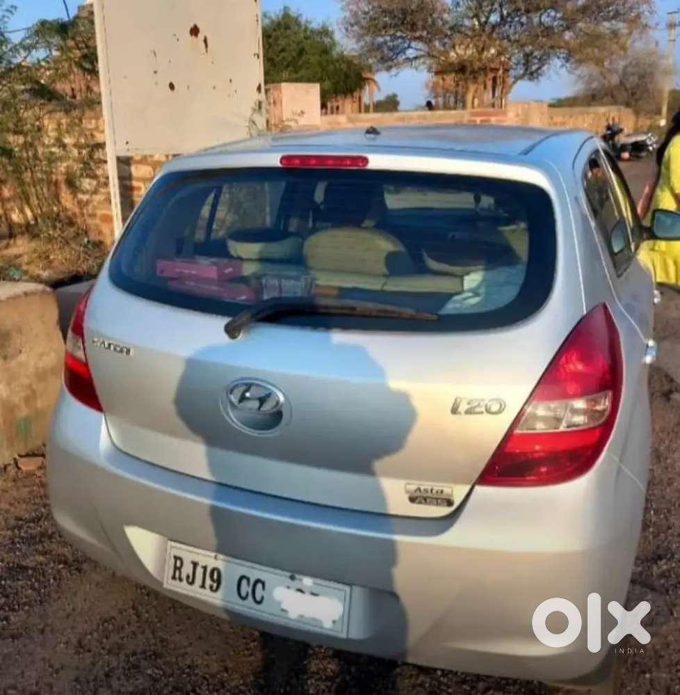 Hyundai I20 Asta Petrol 2011
