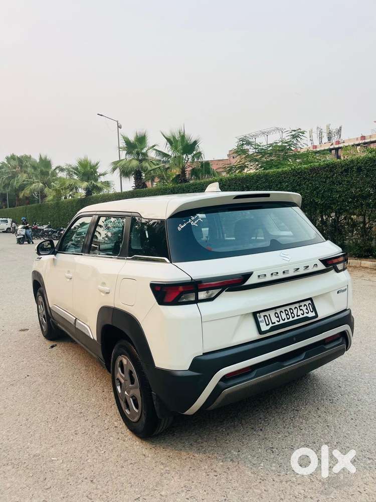 Maruti Suzuki Brezza 1.5 Vxi Smart Hybrid, 2023, Petrol