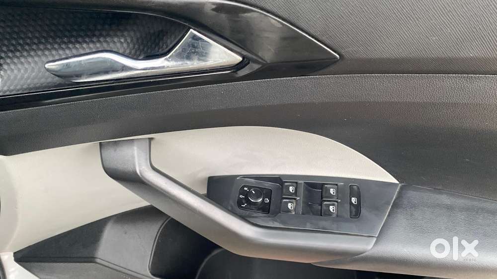 Skoda Kushaq 1.0 Tsi Style At, 2022, Petrol