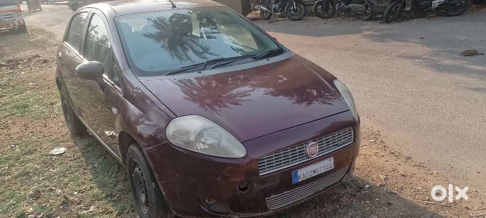 Fiat Grand Punto 2012 Diesel 102000 Km Driven