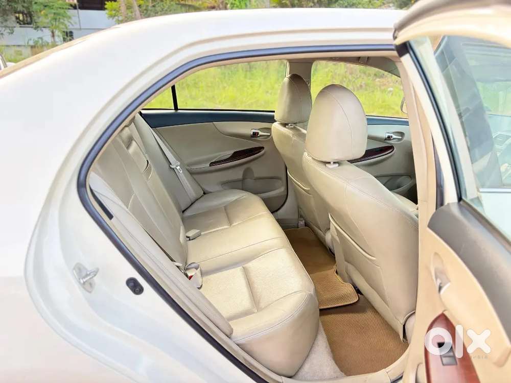Toyota Corolla Altis 2013 Petrol Automatic