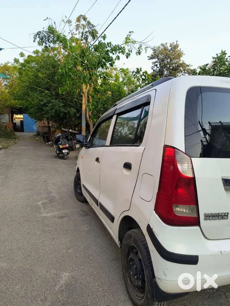 Maruti Suzuki Wagon R 2015 Petrol Well Maintained