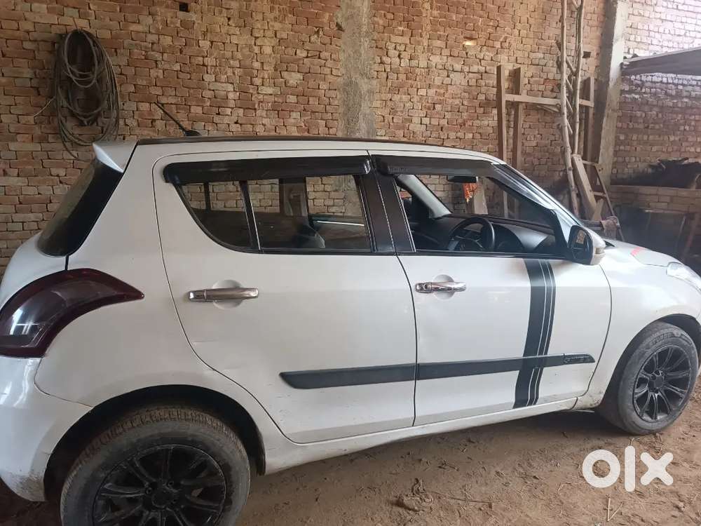 Maruti Suzuki Swift 2013 Cng & Hybrids 125000 Km Driven