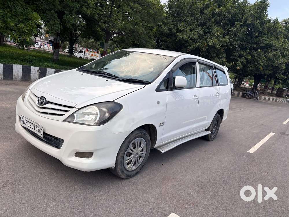 Toyota Innova 2.5 G (diesel) 7 Seater, 2011, Diesel