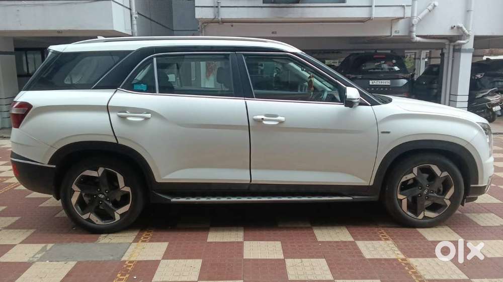 Hyundai Alcazar Platinum At  Sept 2021  Single Owner  Top Condition