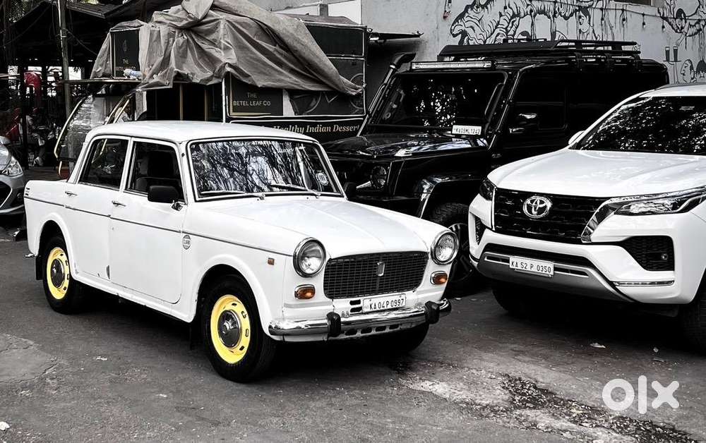 Fiat Premier Padmini Deluxe Ac