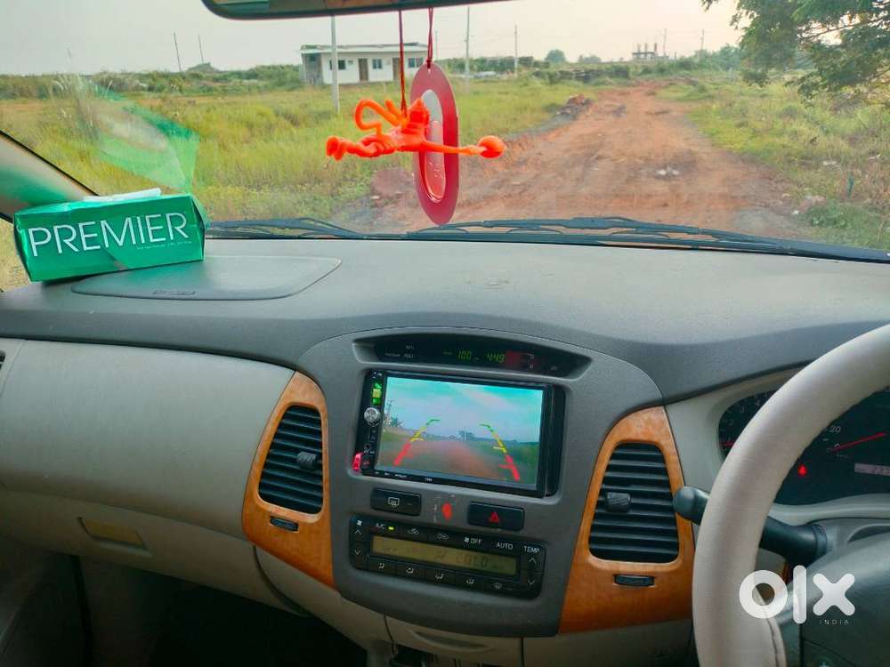 Toyota Innova (2009) Bucket Seats