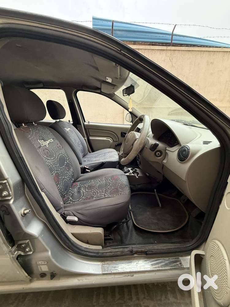 Mahindra Renault Logan Edge 1.4 Glx, 2007, Petrol
