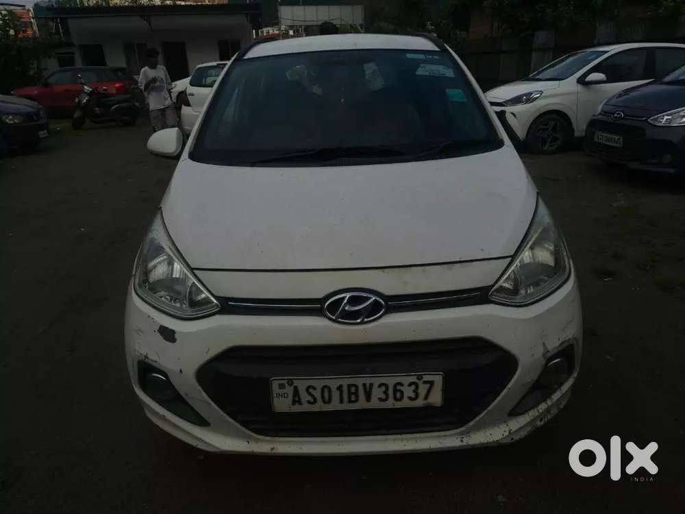 Hyundai Grand I10 Prime 2015 White Colour Petrol 90000 Km Driven