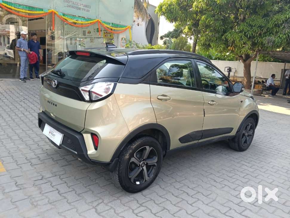 Tata Nexon Xz Plus (hs), 2022, Petrol