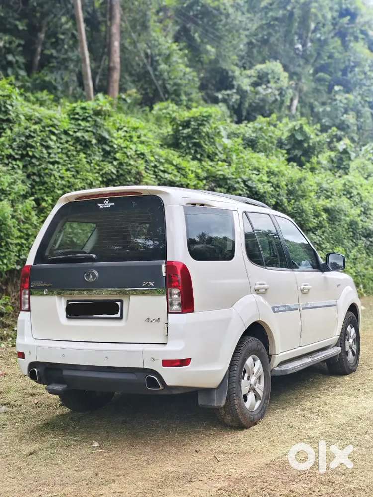 Tata Safari Storme 2018