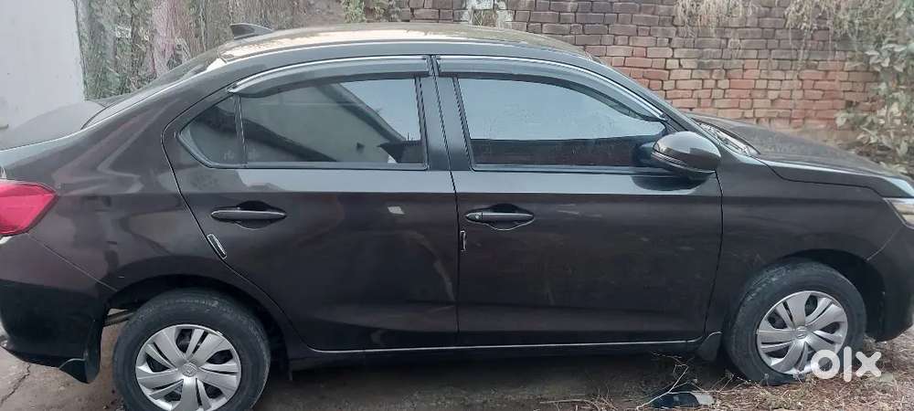 Honda Amaze 2018 Petrol Well Maintained