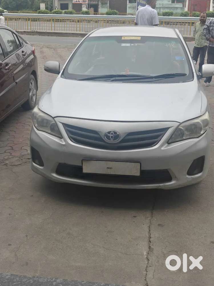 Toyota Corolla Altis 2012