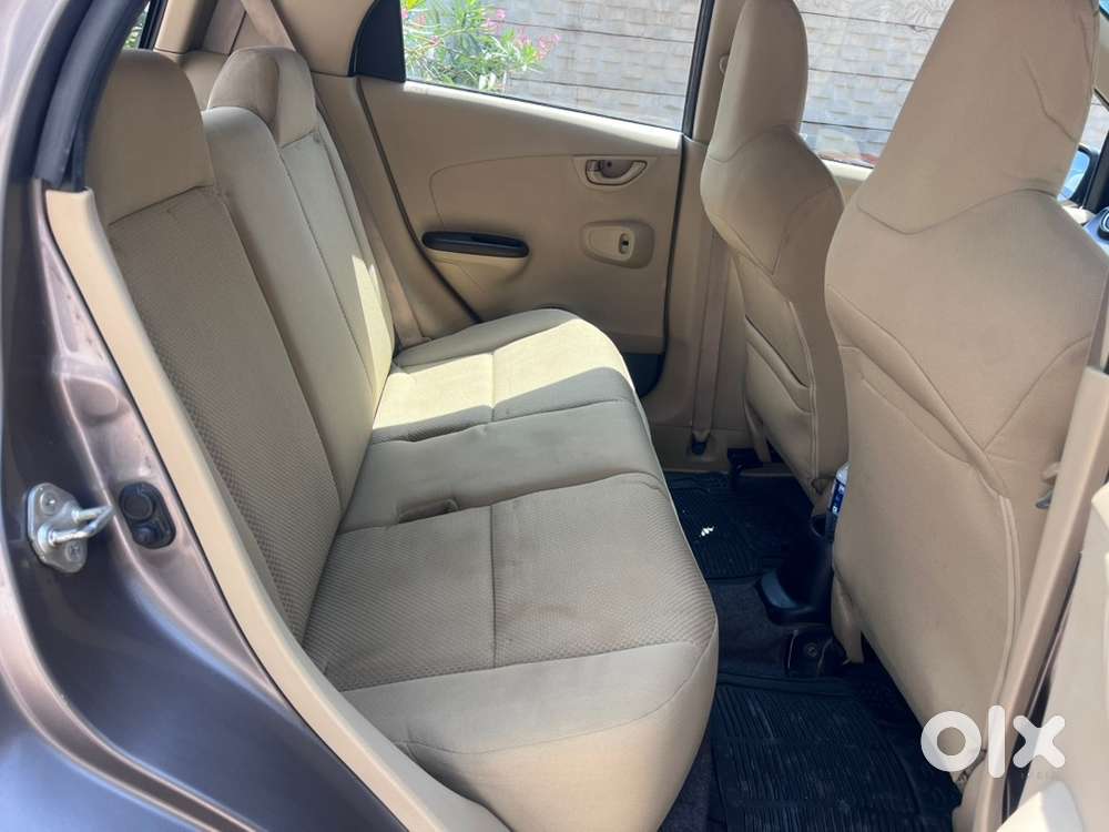 Honda Brio 2011 Petrol Well Maintained