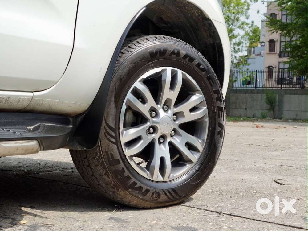 Ford Endeavour 2.2 Titanium 4x2 At, 2019, Diesel