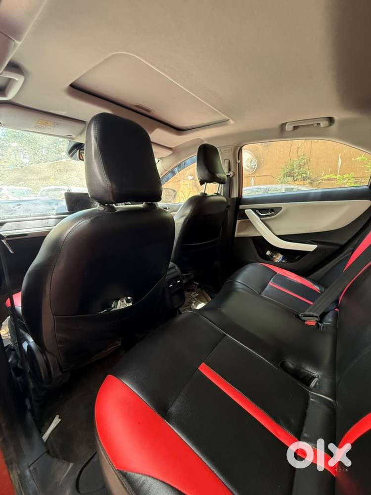 Tata Nexon Petrol 2023 With Sunroof