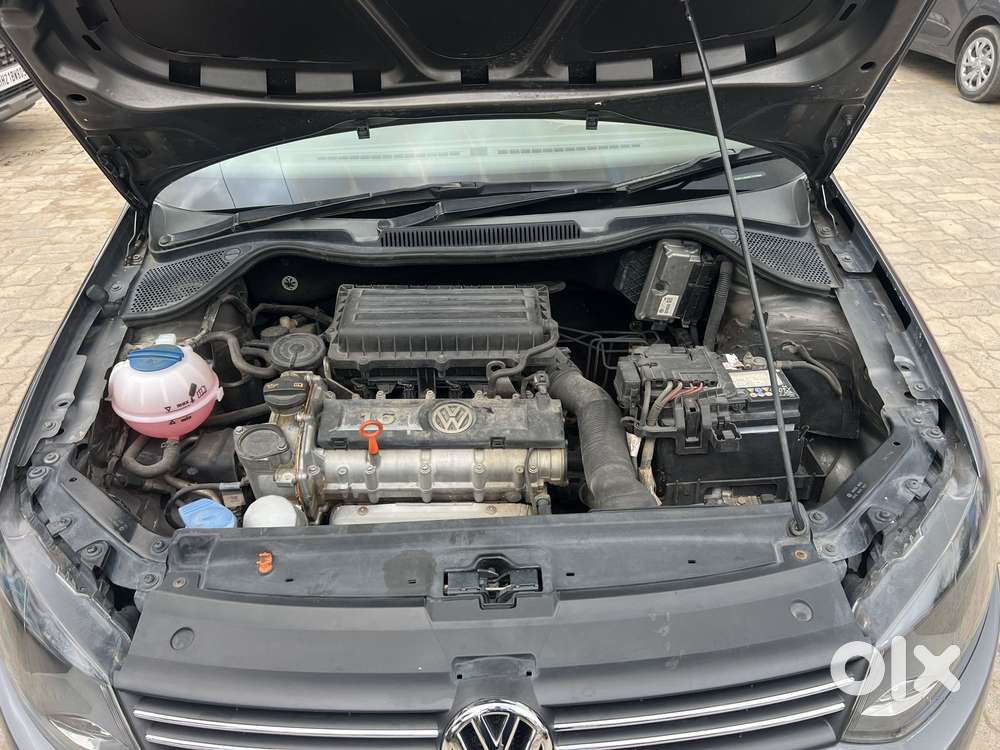 Volkswagen Vento Petrol Highline, 2013, Petrol