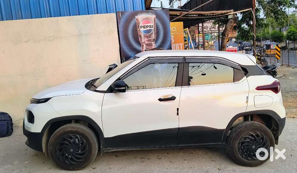 Tata Punch 2025 Petrol 14000 Km Driven