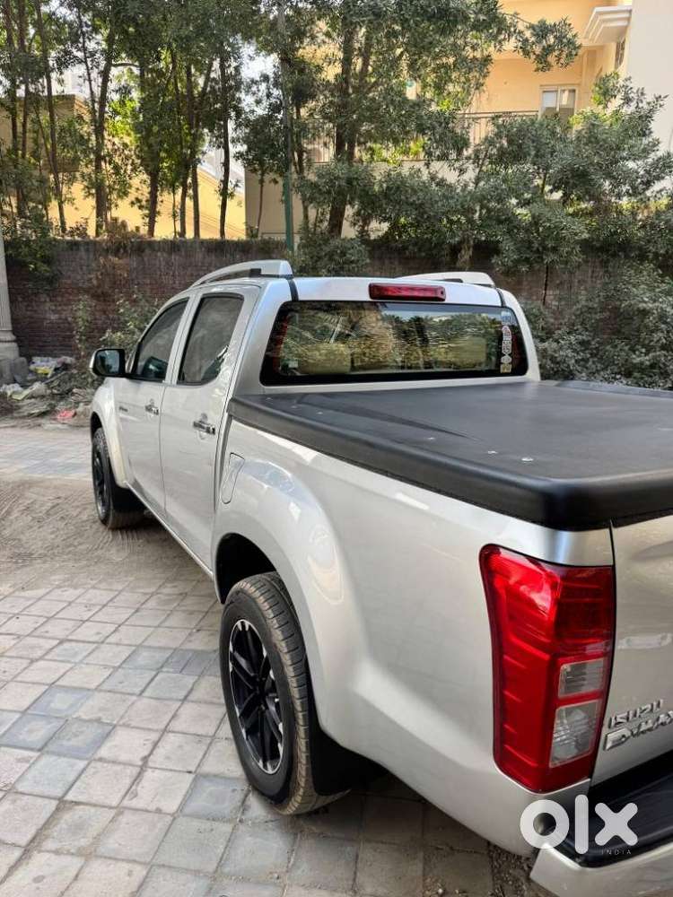 Isuzu D-max V-cross 4x4, 2018, Diesel