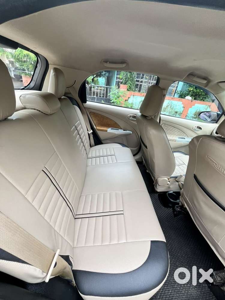 Toyota Etios Liva 1.2 V, 2017, Petrol