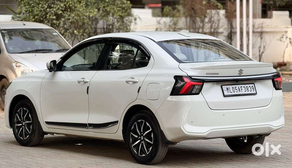 Maruti Suzuki Swift Dzire Zxi + Mt, 2025, Petrol