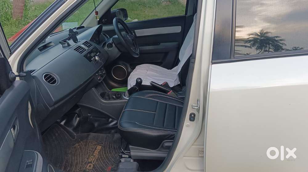 Maruti Suzuki Swift Dzire 1.2 Vxi Bsiv, 2011, Petrol