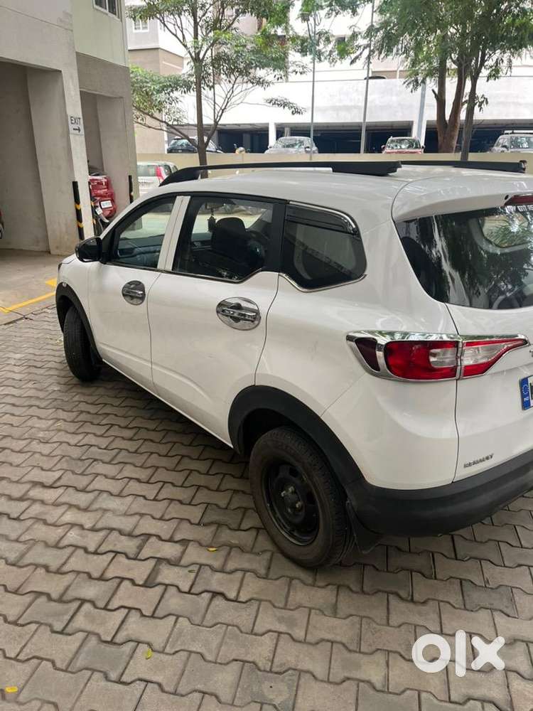 Renault Triber 2022 Petrol 30000 Km Driven