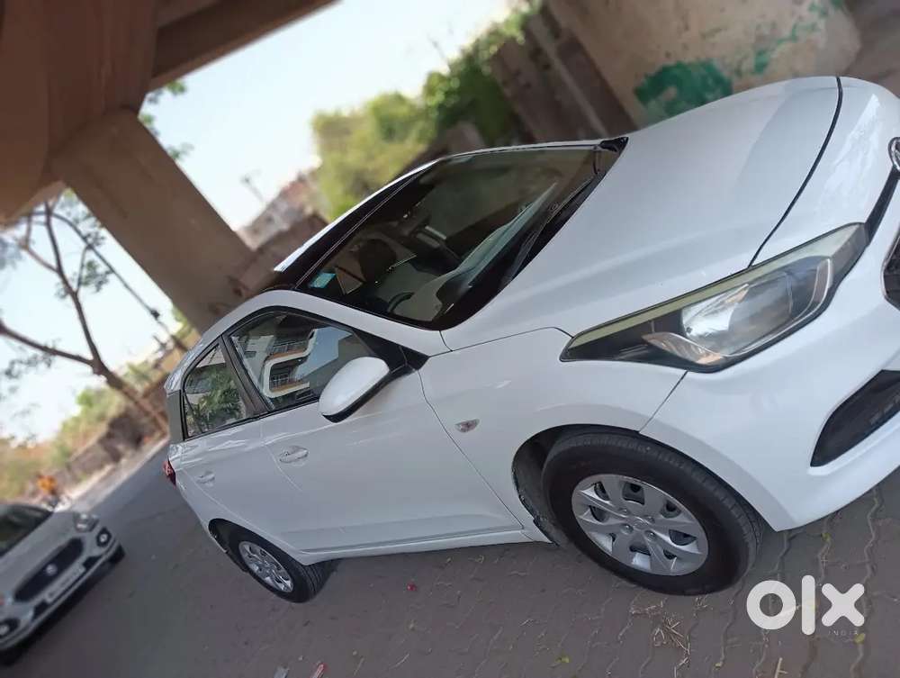 Sell May I20 Magna Elite Petrol