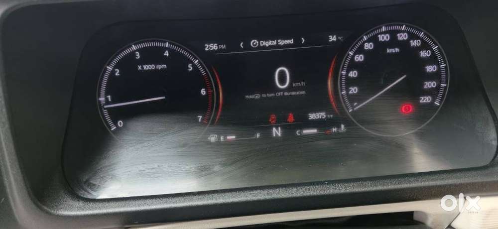 Mahindra Xuv700 2.0 Mx Petrol Mt 5 Str, 2023, Petrol