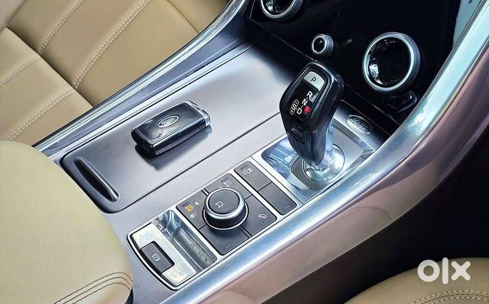 Land Rover Range Rover Sport 2018 Diesel 140000 Km Driven