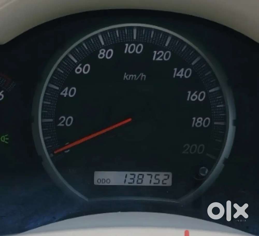 Toyota Innova 2012 Diesel Well Maintained