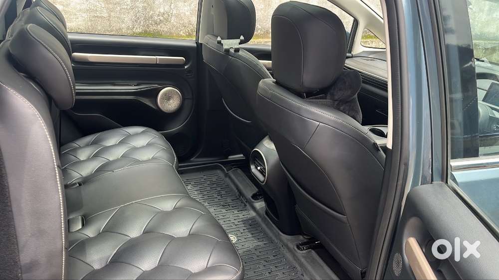 Mg Windsor Ev Essence 2025