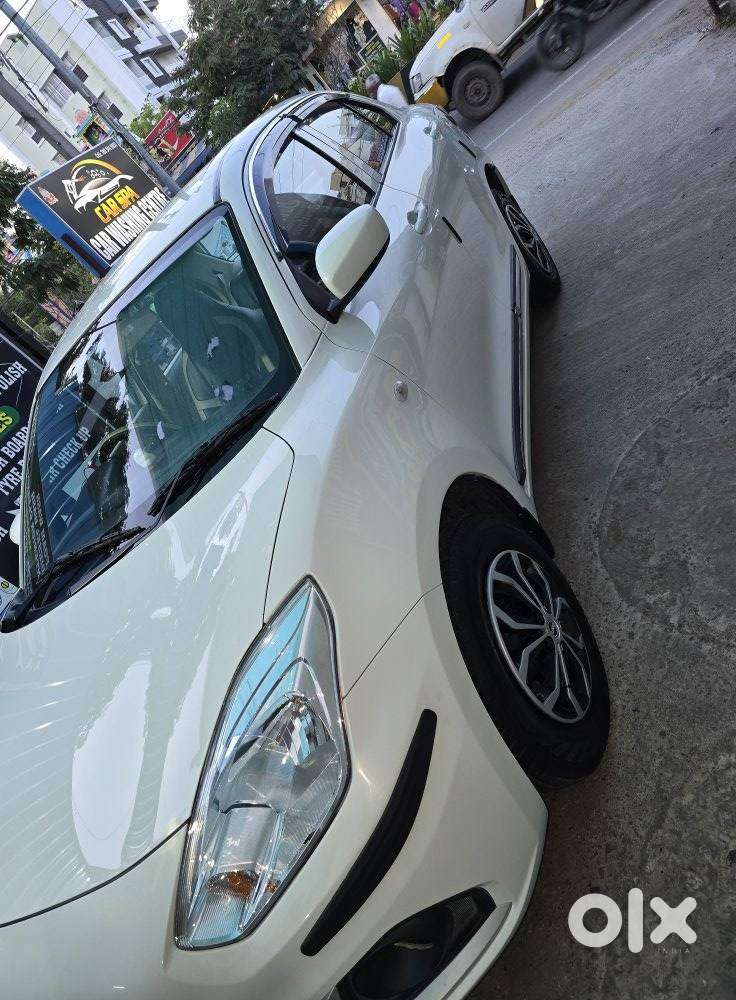 Maruti Suzuki Dzire 1.2 Vxi Cng, 2025, Cng & Hybrids